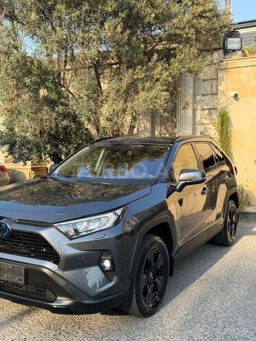 Toyota RAV4-3