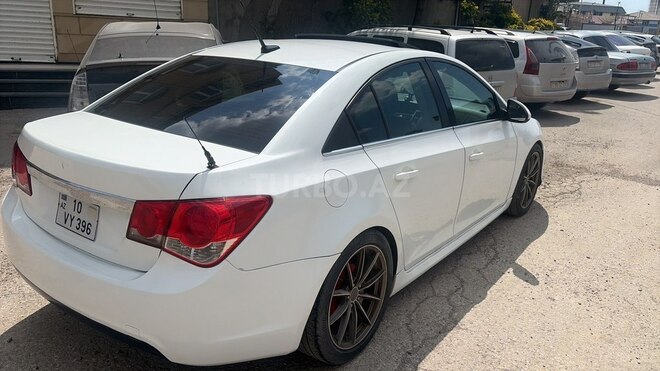 Chevrolet Cruze-5