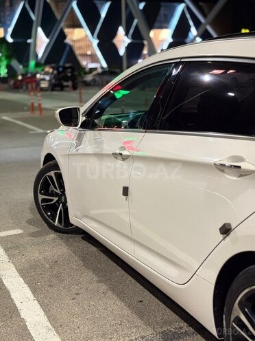 Hyundai i40-3