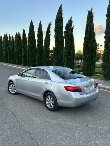 Toyota Camry-7