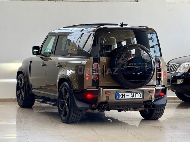 Land Rover Defender-4