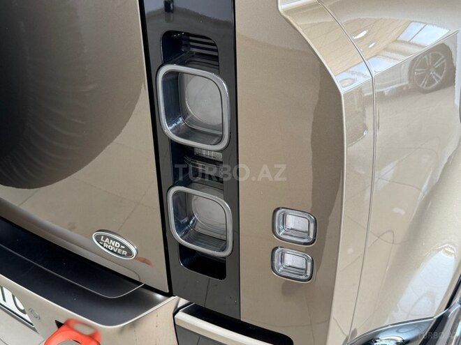 Land Rover Defender-25