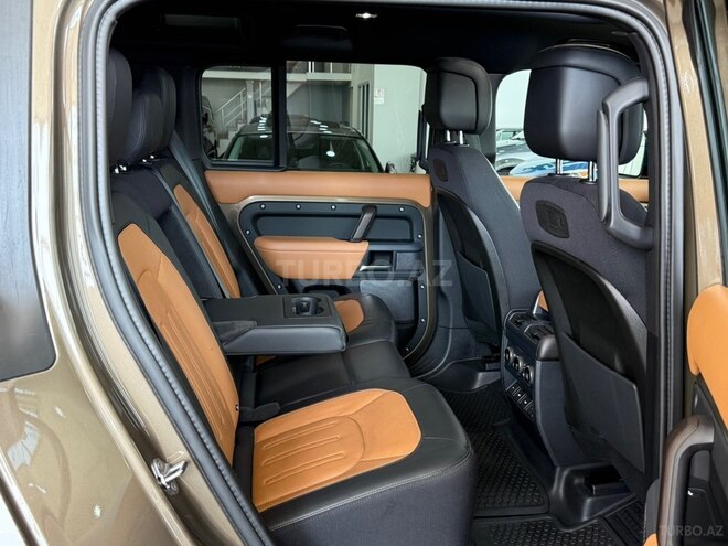 Land Rover Defender-13