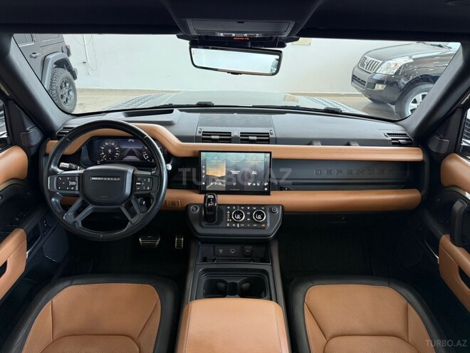 Land Rover Defender-10