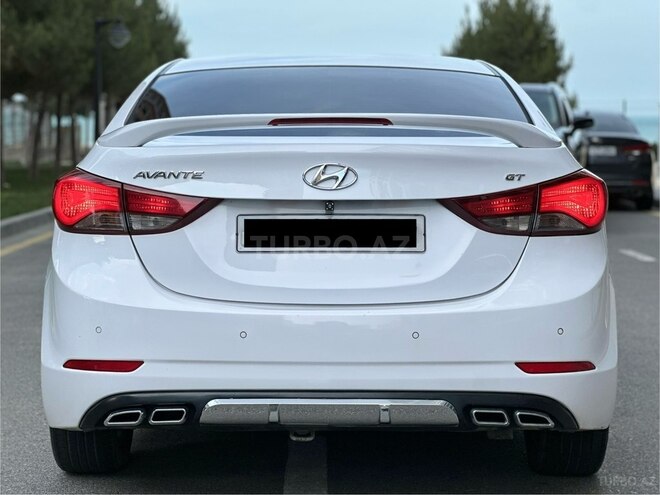Hyundai Avante-9