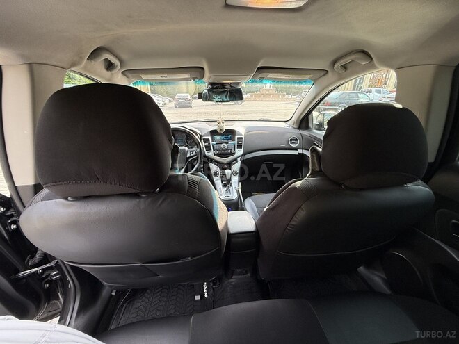 Chevrolet Cruze-9