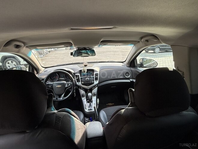 Chevrolet Cruze-8