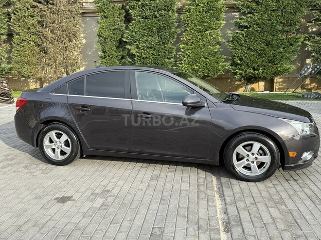 Chevrolet Cruze-5