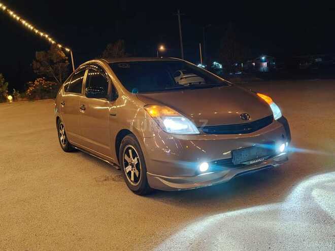 Toyota Prius-2
