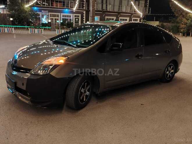 Toyota Prius-10