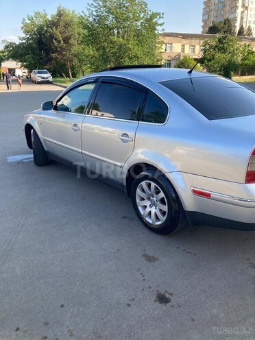 Volkswagen Passat-2
