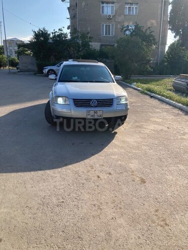 Volkswagen Passat-5