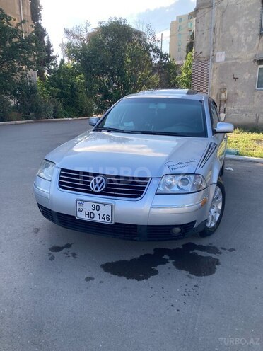 Volkswagen Passat-11