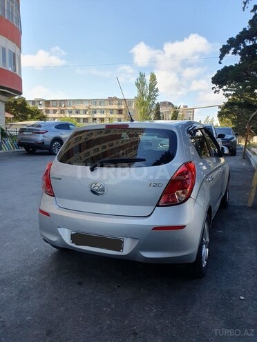 Hyundai i20-2