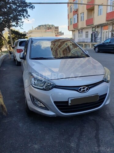 Hyundai i20-1