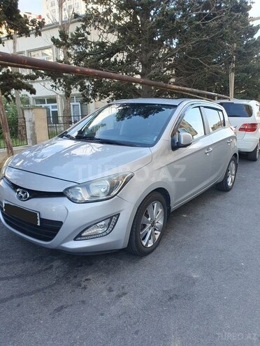 Hyundai i20-3