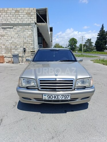 Mercedes C 230-1