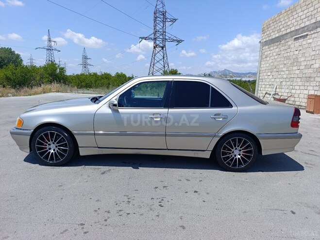 Mercedes C 230-4