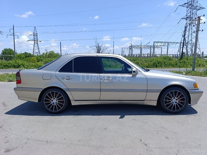 Mercedes C 230-3