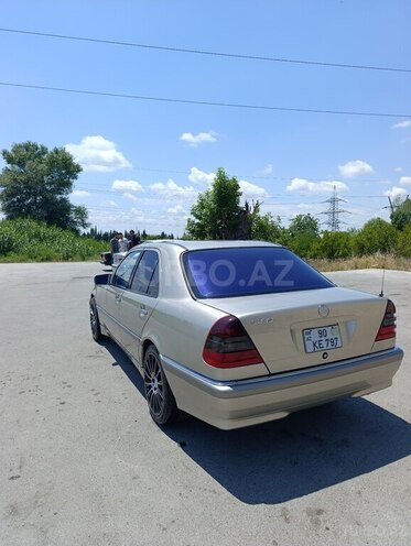 Mercedes C 230-7