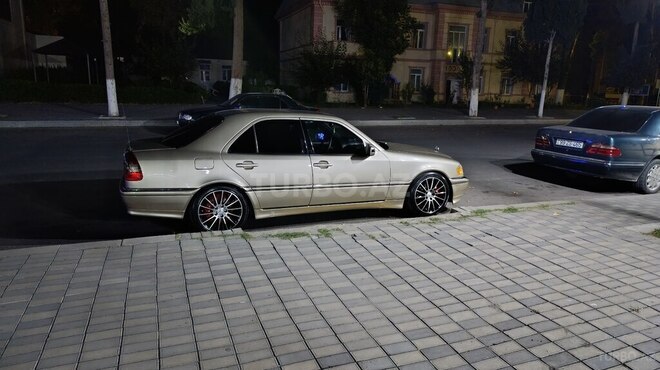 Mercedes C 230-9