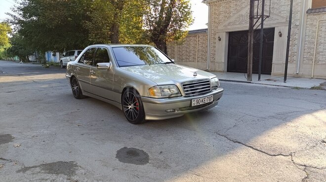 Mercedes C 230-10
