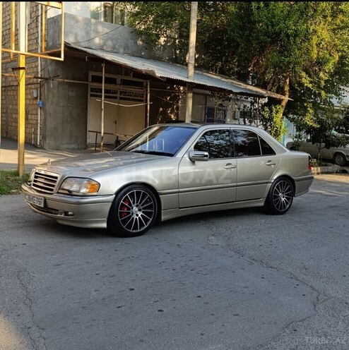 Mercedes C 230-11