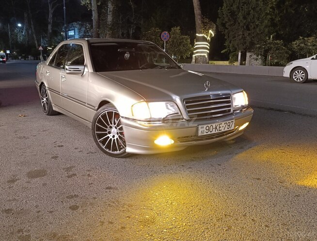 Mercedes C 230-12