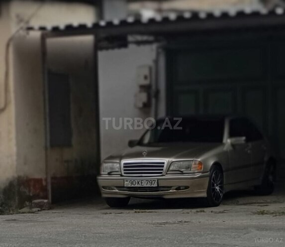 Mercedes C 230-13