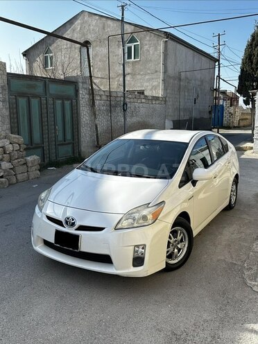 Toyota Prius-1
