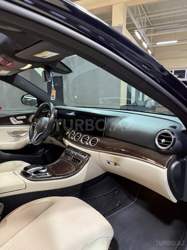 Mercedes E 350-17