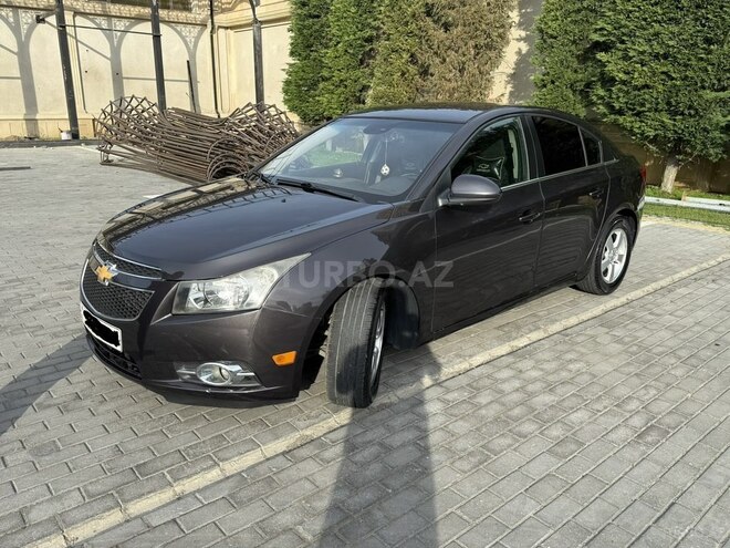 Chevrolet Cruze-13