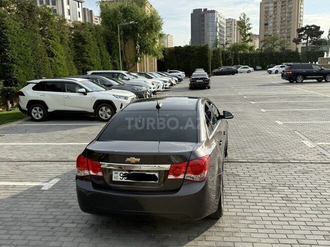 Chevrolet Cruze-15
