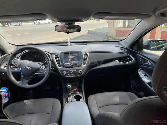 Chevrolet Malibu-8