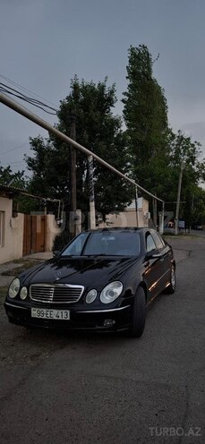 Mercedes E 270-3