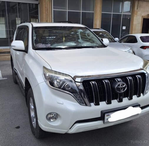 Toyota Land Cruiser Prado-3