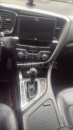 Kia Optima-5