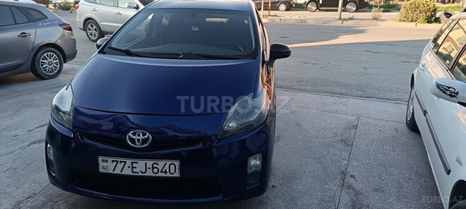 Toyota Prius-3