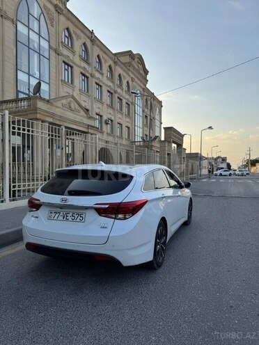 Hyundai i40-3