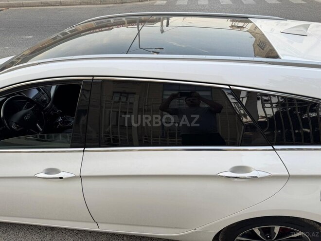 Hyundai i40-8