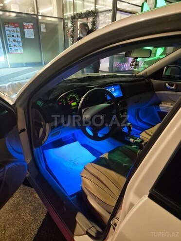 Hyundai Sonata-5