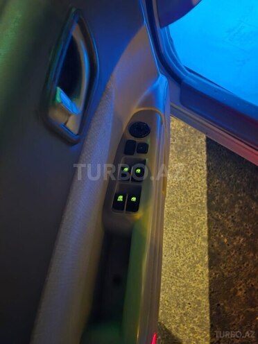 Hyundai Sonata-4