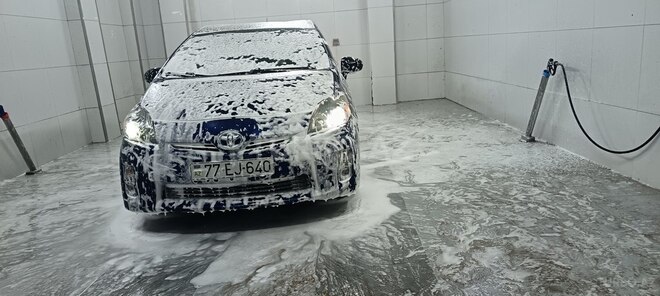 Toyota Prius-11