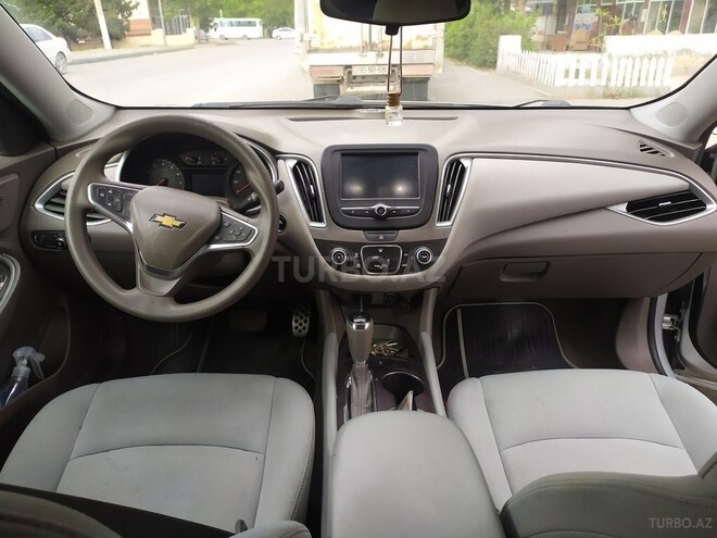 Chevrolet Malibu-3