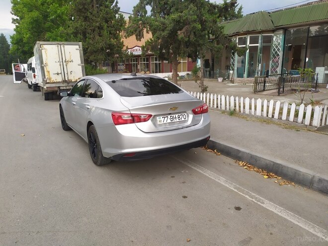Chevrolet Malibu-8