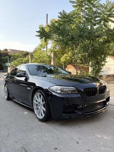 BMW 528-2