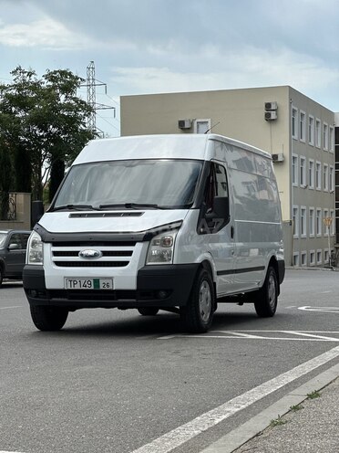 Ford Transit-2