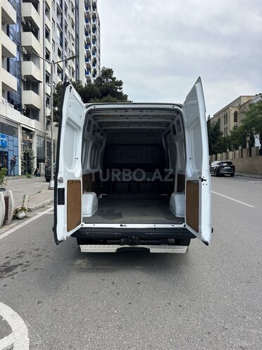 Ford Transit-7