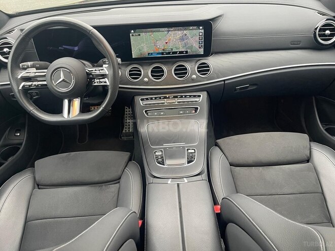 Mercedes E 300 de-6