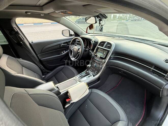 Chevrolet Malibu-5